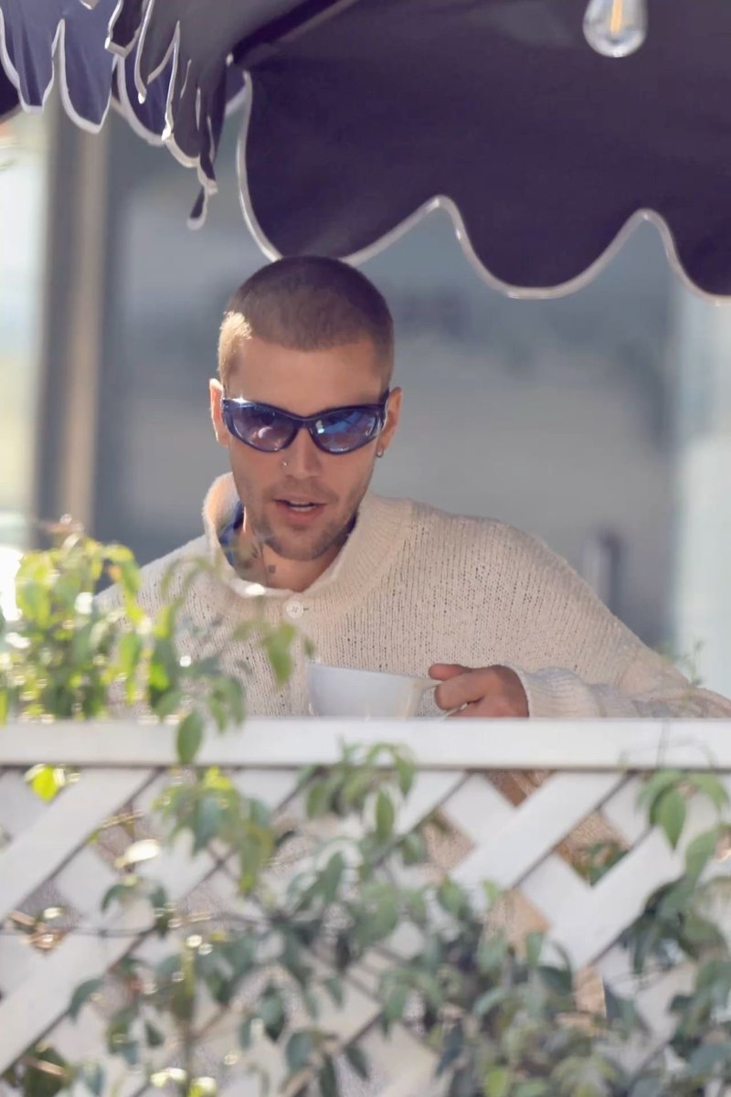 Justin Bieber Dumps tweet media