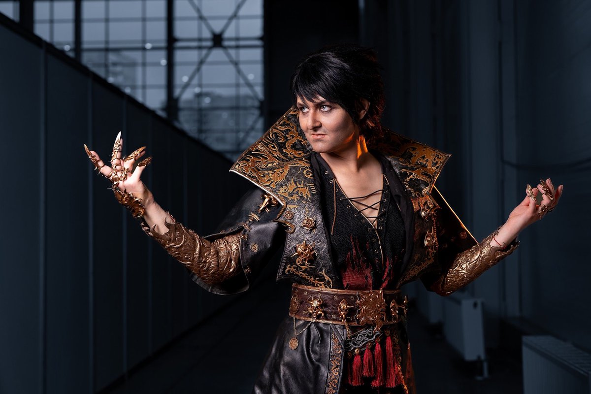 Ainaven Cosplay tweet media