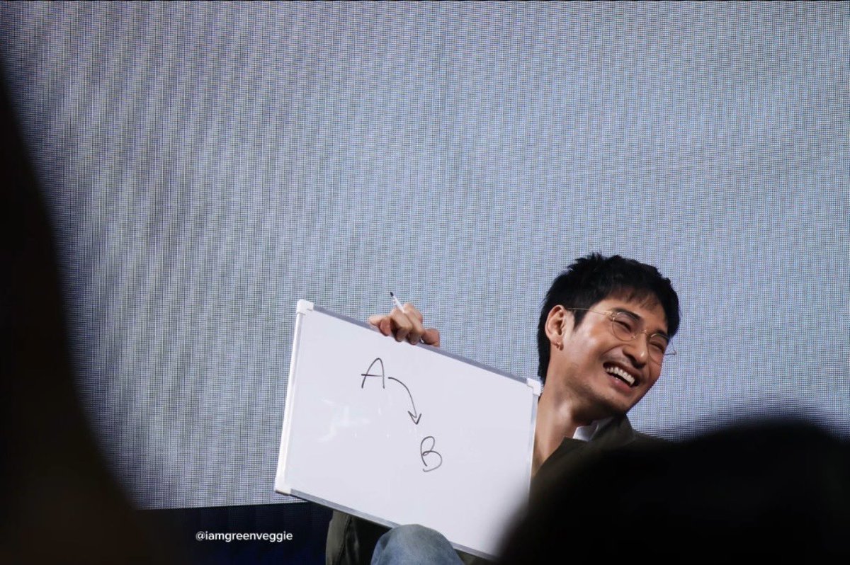 iamveggie tweet media