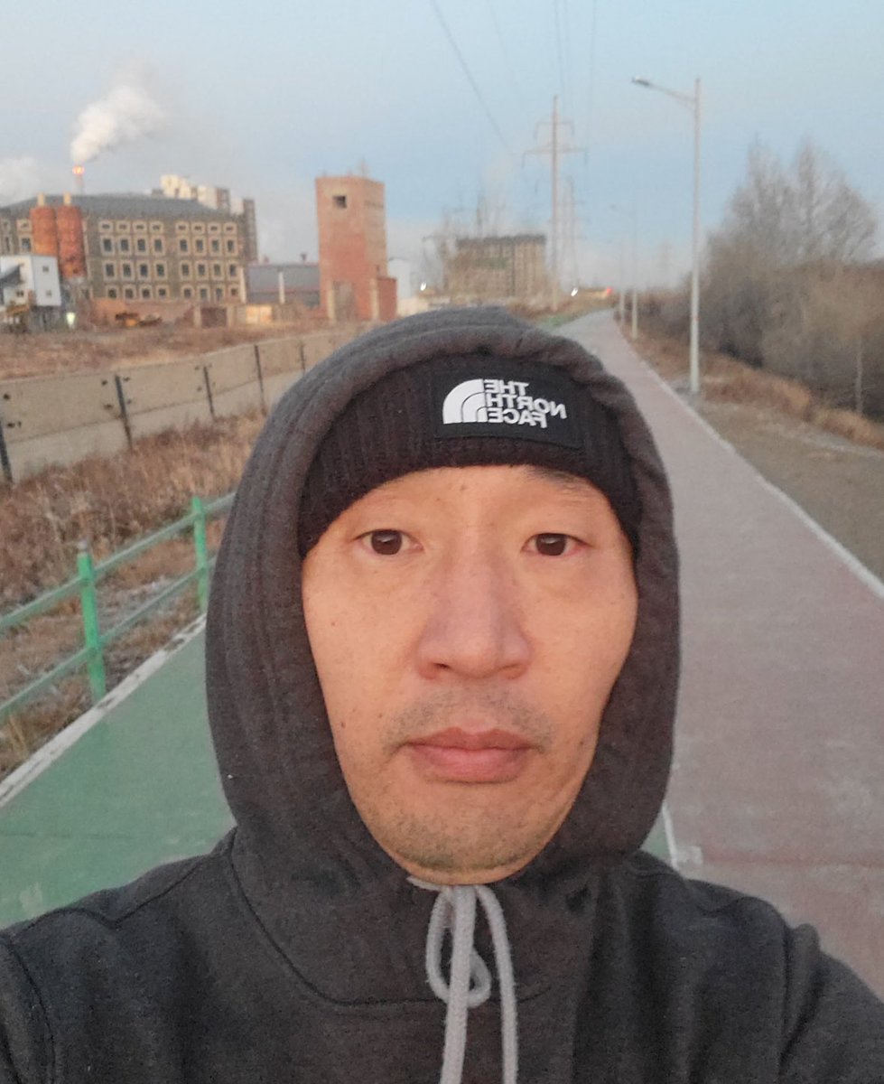 Guilee.mn tweet media