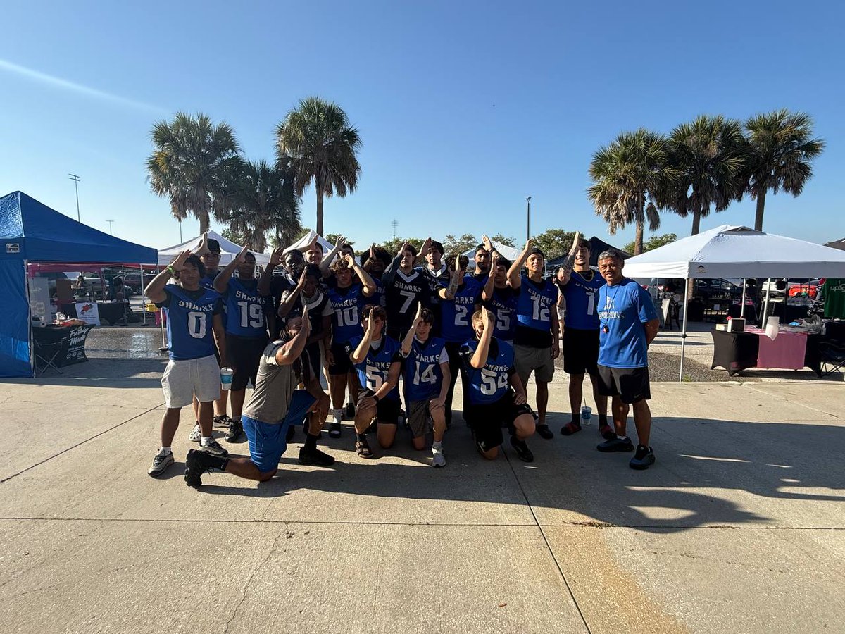 TRod63's tweet image. Our players showed up to support the HYPE Communtiy Market @ RVHS yesterday. There were 66 vendors &amp;amp; the boys helped them get setup.

#AttackAs1
#CountOnMe