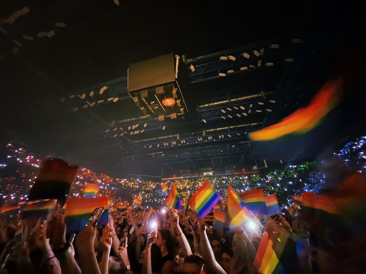 m. 🏳️‍🌈 tweet media