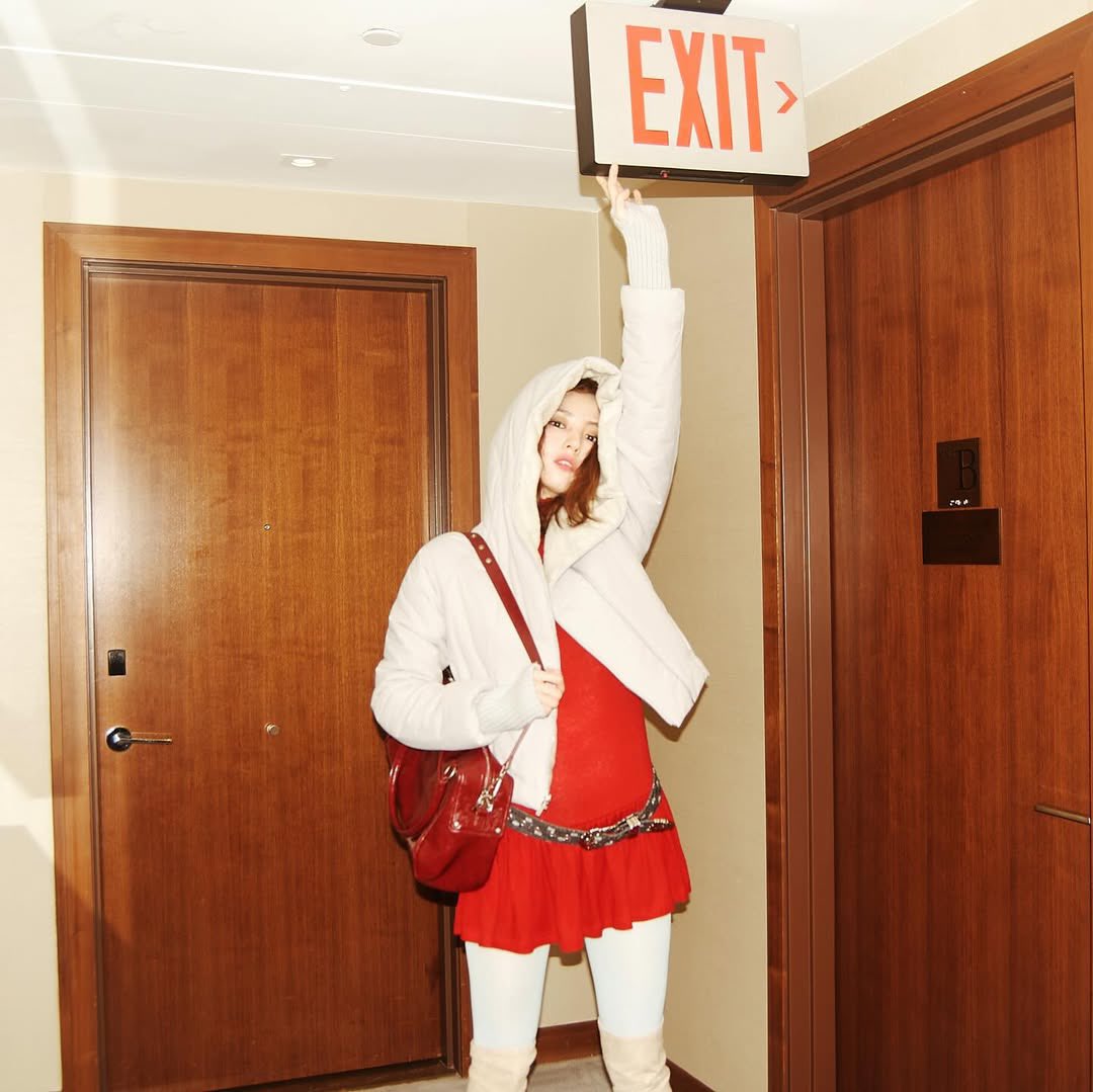 ؘIsolde. tweet media