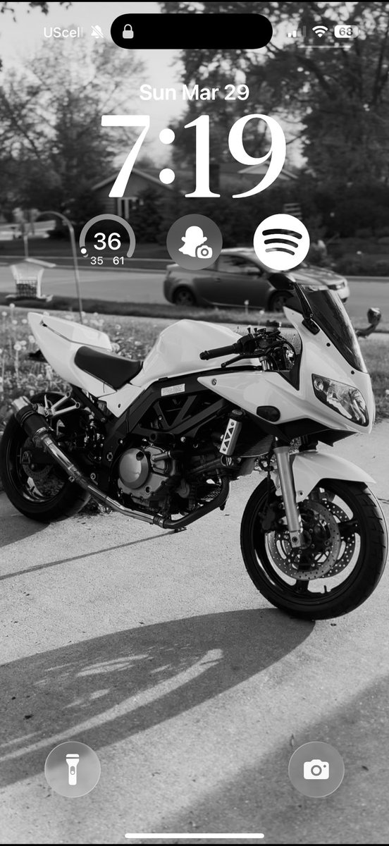 chloe ♡. tweet media