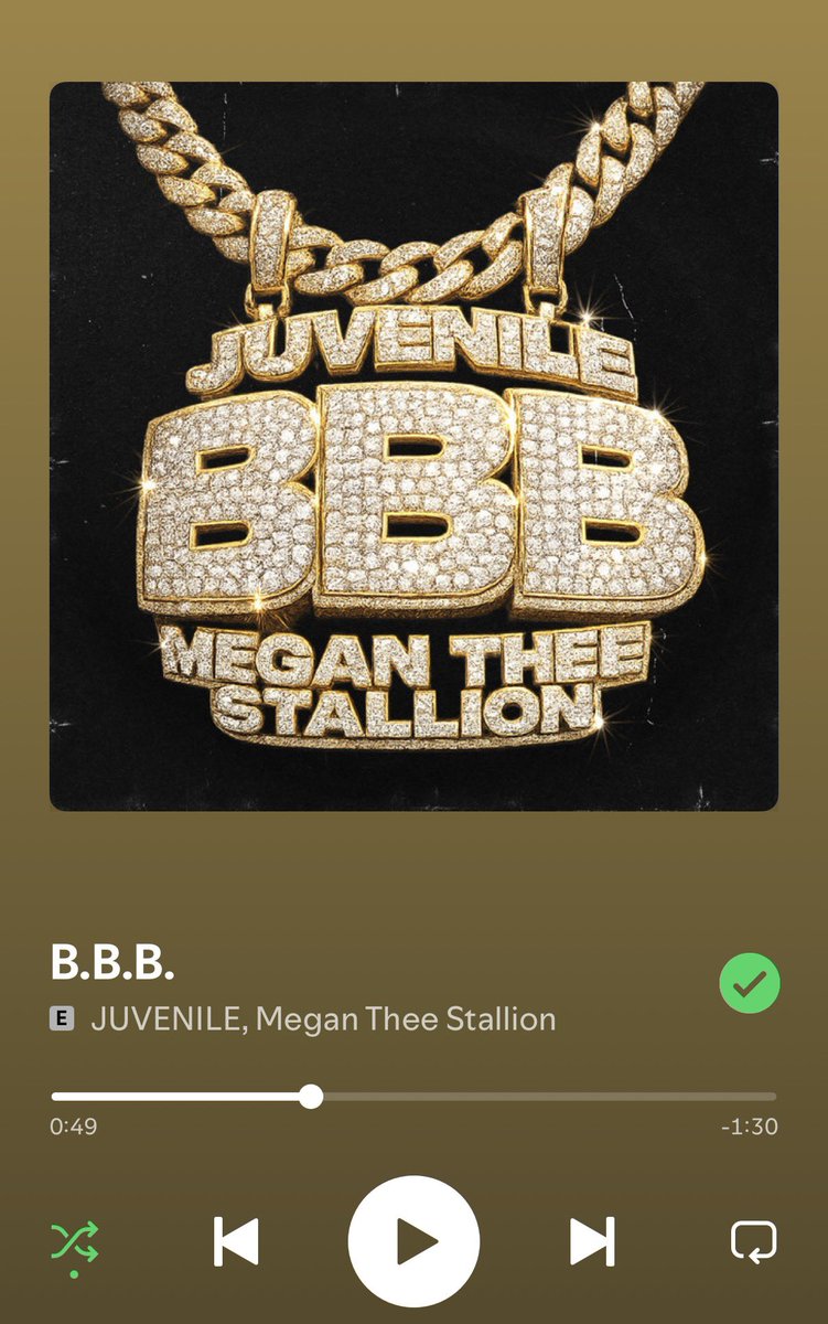 chloe ♡. tweet media