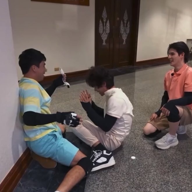 Little ◞♡. tweet media