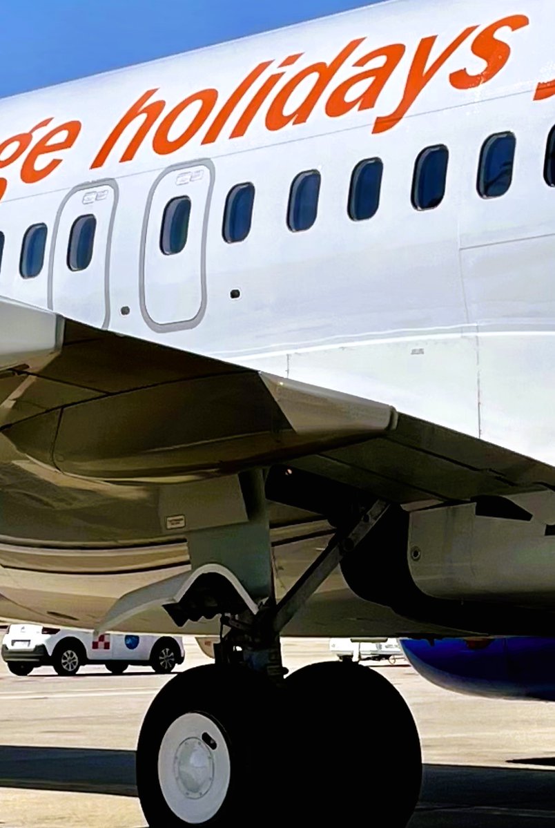 CQoffice tweet media