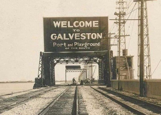 The Salty Dog Galveston tweet media