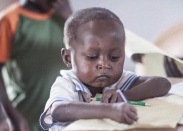 KE_MrBlack's tweet photo. "Alipofika chuo kikuu alitekwa na Maisha ya anasa, wasichana na mihadarati" https://t.co/nXyVPXNQKC