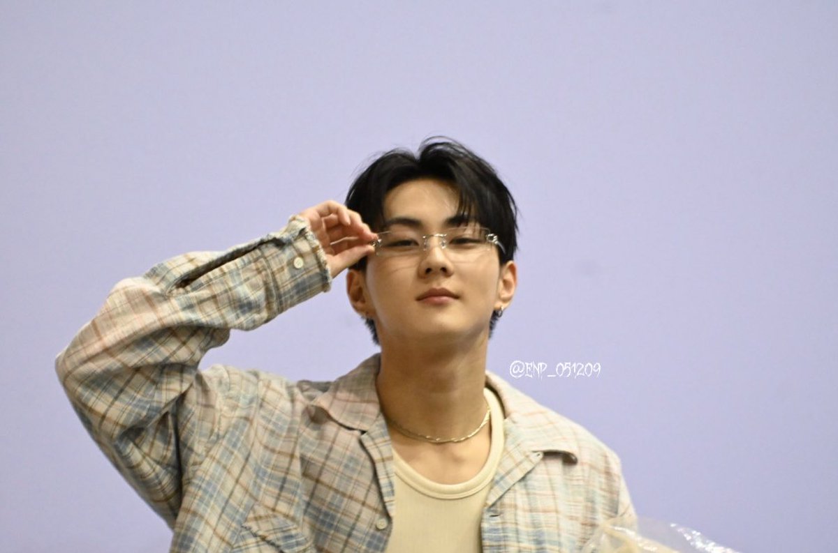 260329

JUNGWON × GENTLE MONSTER ⚯ ͛

#ENHYPEN #엔하이픈 #양정원 #정원
#JUNGWON #ジョンウォン #梁禎元