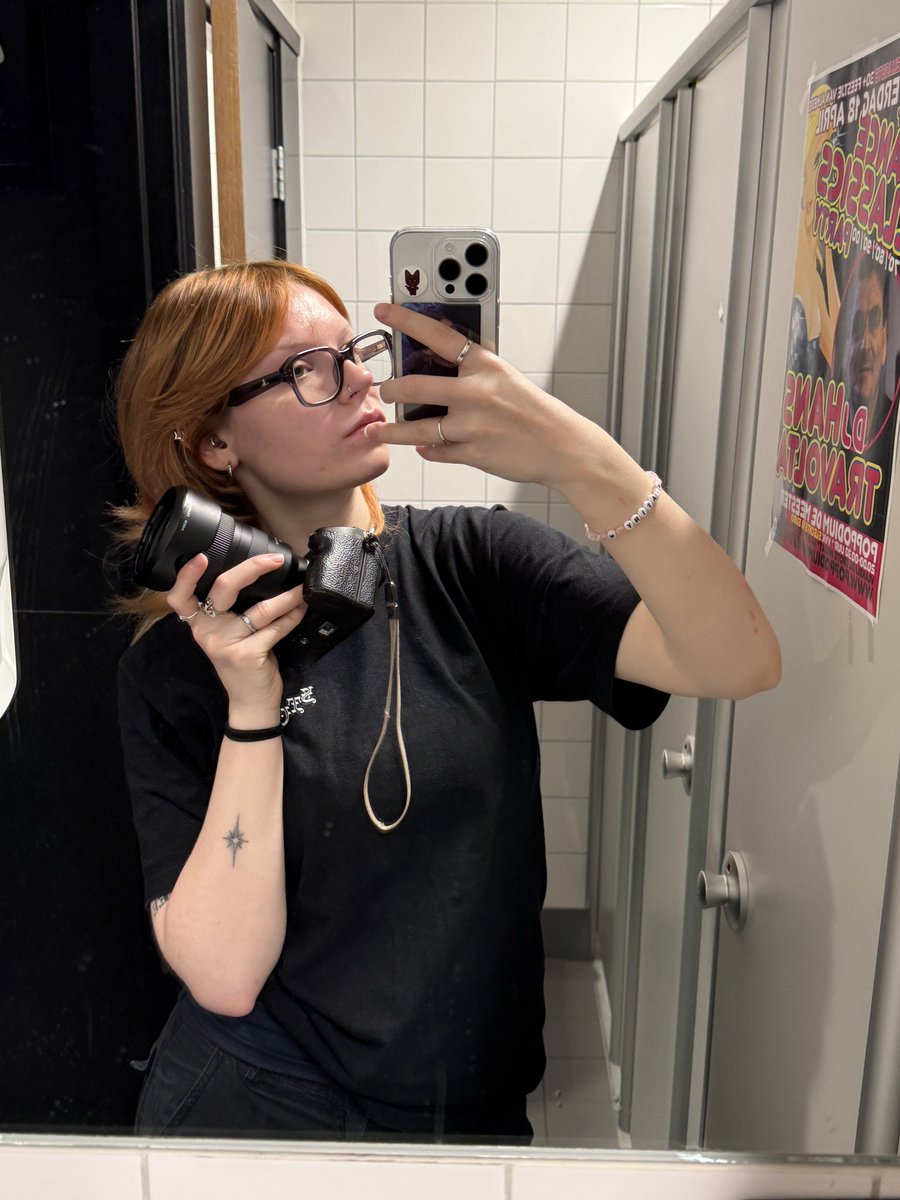 eli⁷⁺⁸ ⋆. 𐙚 ̊ is seeing BTS 🪭 tweet media