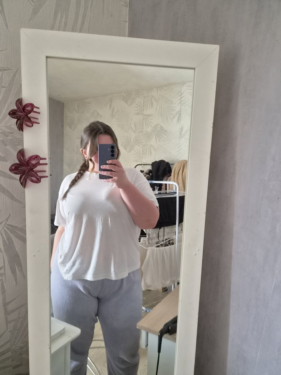 EM_lagoon_AmateurSex 🌶 tweet media