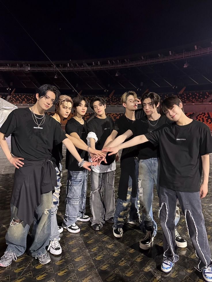 WHERE FATE KEEPS US CONNECTED
#ENGENES_MADE_ENHYPEN_7
#SEVENHYPEN

DO NOT ERASE HEESEUNG
항상 엔진의 남자
#ALWAYS_WITH_7
#ENHYPEN_IS_7