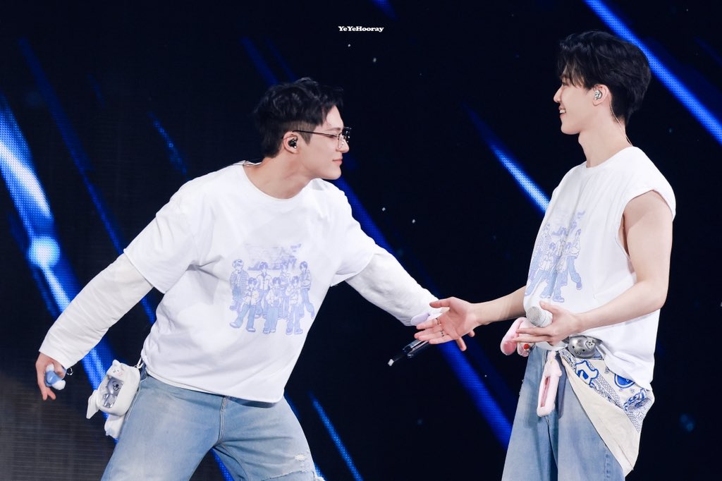 YeYeHooray tweet media