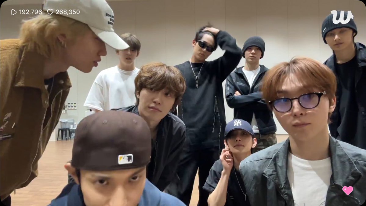 hannie ☻ tweet media