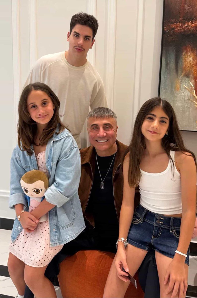 BABA... <a href="/sedat_peker/">Sedat Peker</a>

AİLE HER ŞEYDİR...