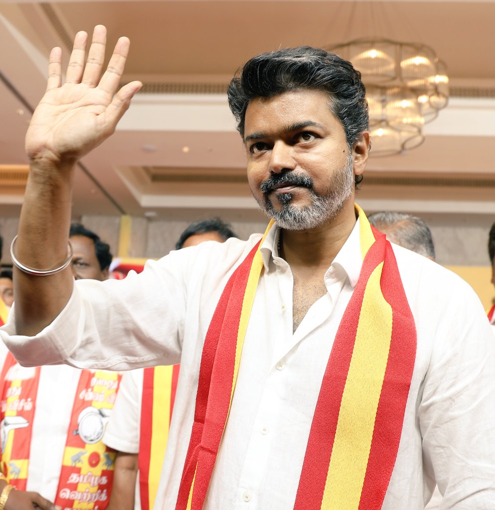 ChrisErvi's tweet photo. தமிழக வெற்றிக் கழகத்தின்  வேட்பாளர் அறிமுகம் செய்த வெற்றி தலைவர் @TVKVijayHQ @ https://t.co/RikxiiRh8J