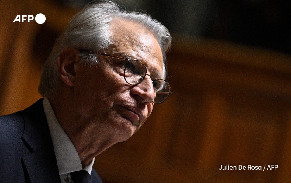 Avec Villepin tweet media