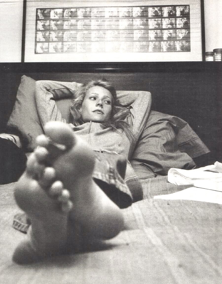 Hipster Feet tweet media