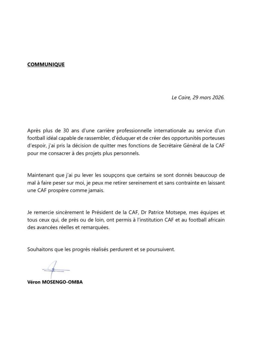 ngatte7's tweet photo. Même en démissionnant tu vas pas t’en sortir salle corrompu, on va vous traquer tous, il faut faire le ménage dans cette institution. https://t.co/yWG9zAIsDM