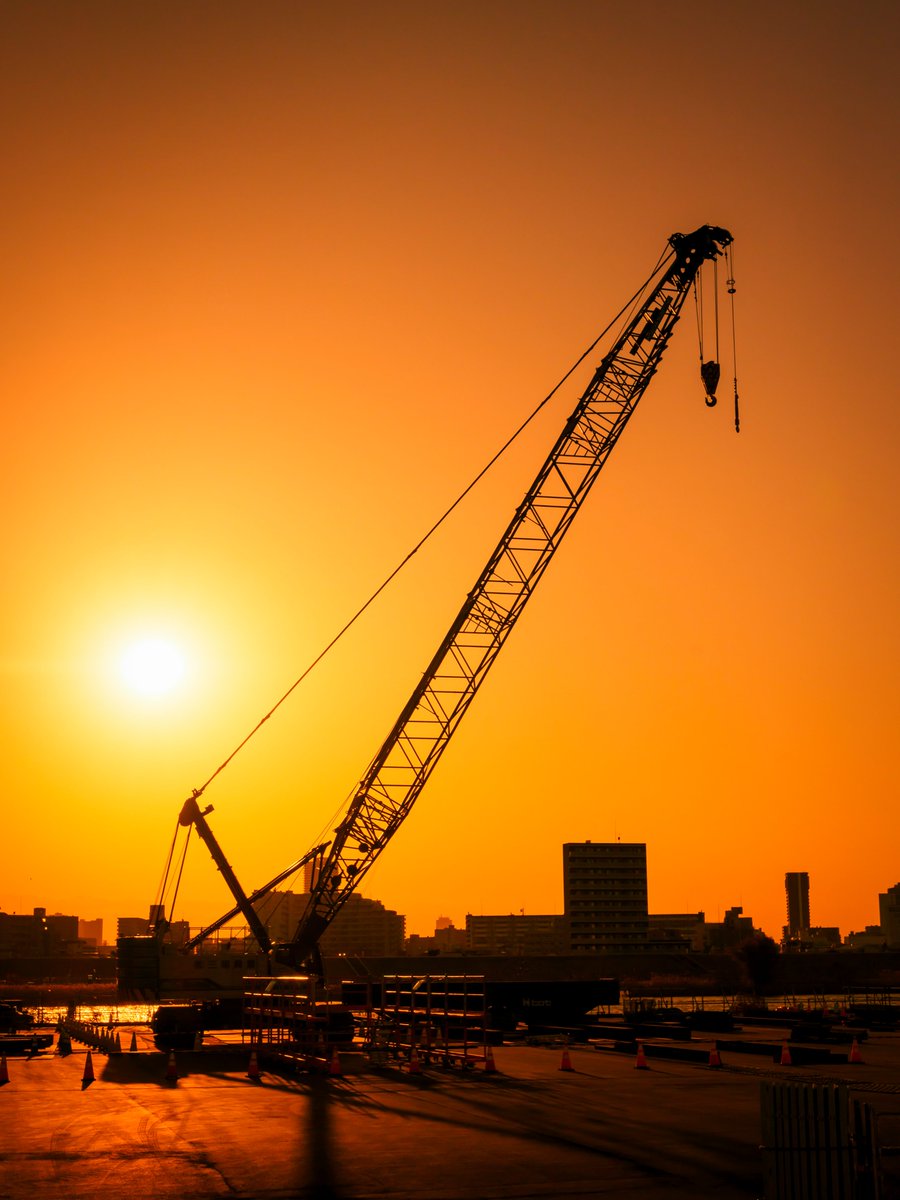 クレーン

#写真好きな人と繋がりたい
#カメラ好きな人と繋がりたい