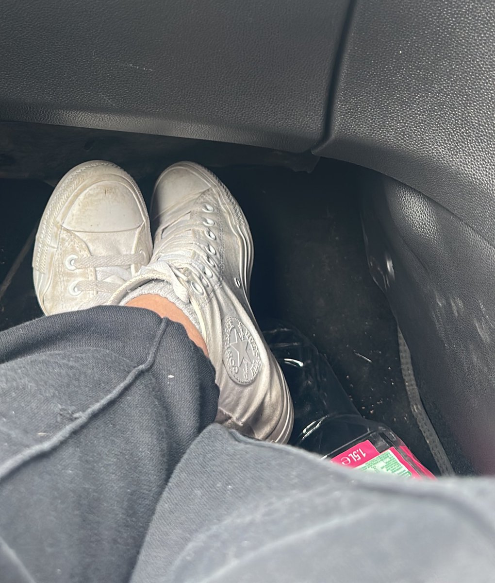 Louise🐆 tweet media