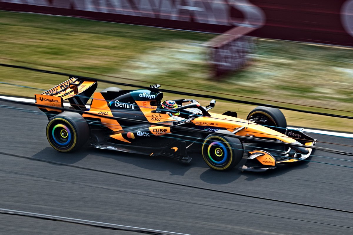 ssss_viperzero's tweet photo. 初めてのモータースポーツ！
#FormulaOne #F1 https://t.co/svo3jSuifx