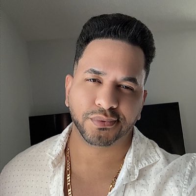 Josevaqz's tweet photo. #NewProfilePic https://t.co/8tQf77azu2