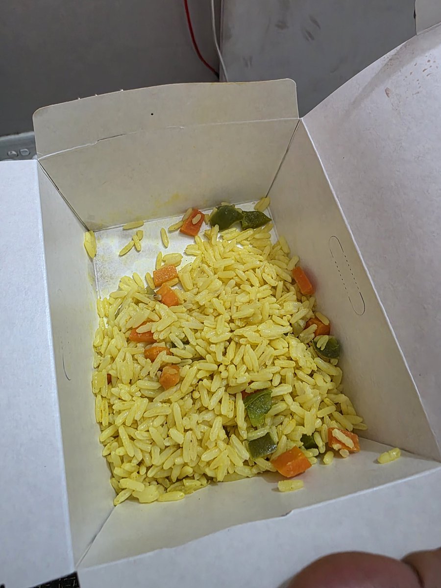 therealrabe's tweet photo. Dear @SpurRestaurant please explain to me where the rest of the rice went, 2 boxes of rices that seems like it was poured in with a teaspoon https://t.co/pPKQTK06dg