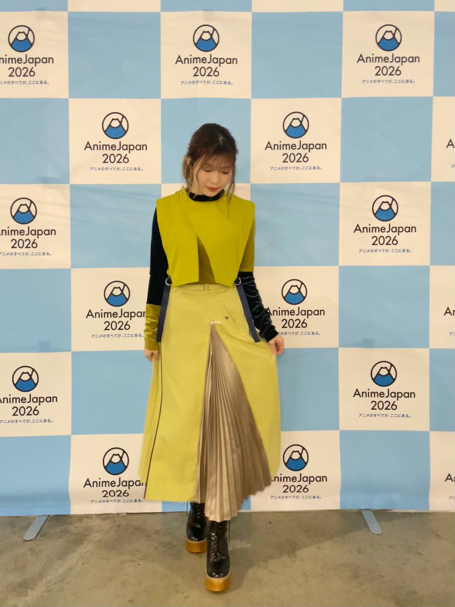 青山吉能 tweet media