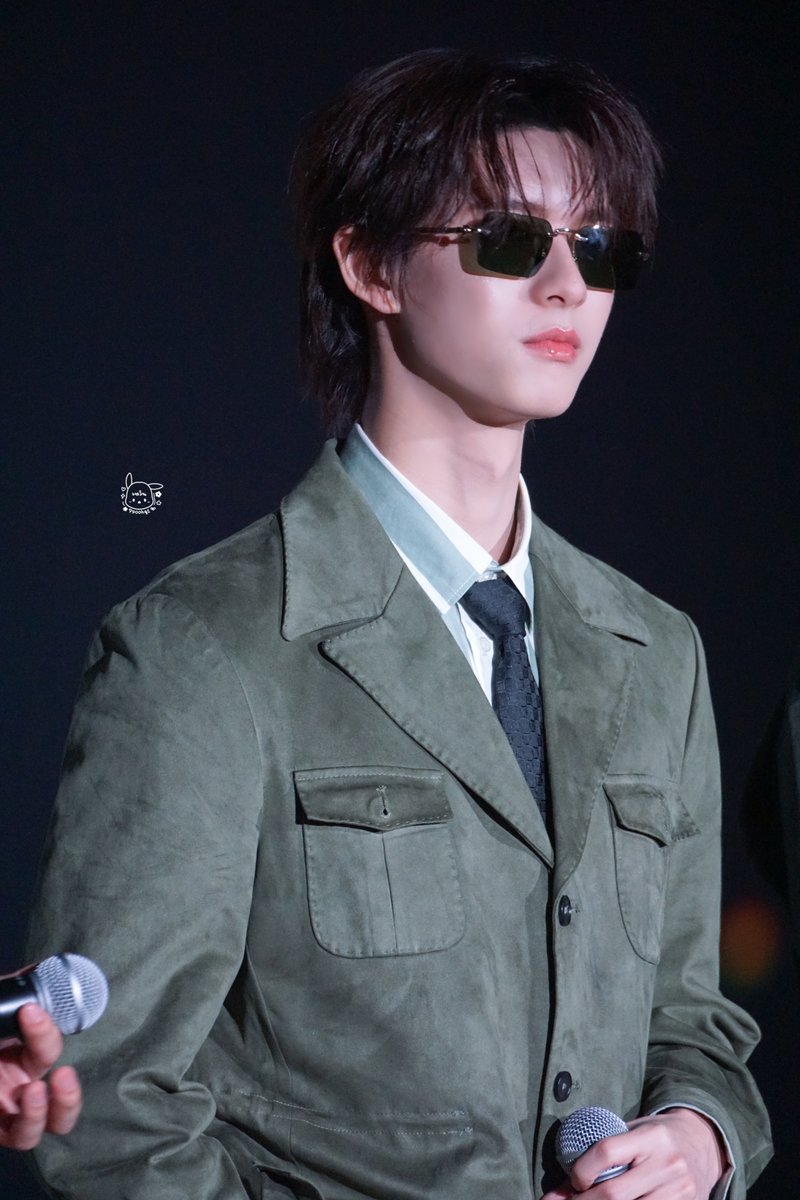 เหวิน tweet media