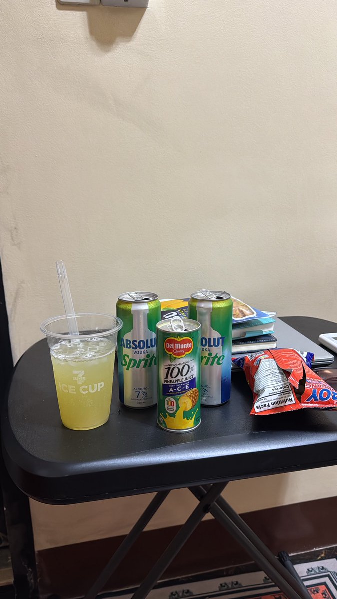 \jän-ˈlir-ē\ tweet media