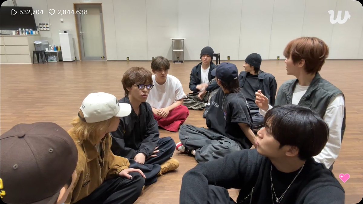 우지냥이 tweet media