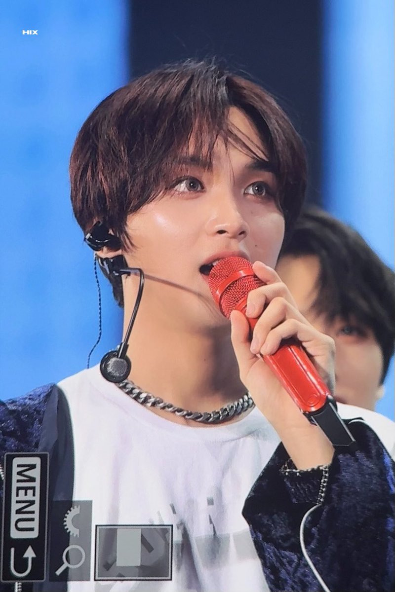 𝙃𝙄𝙓 tweet media