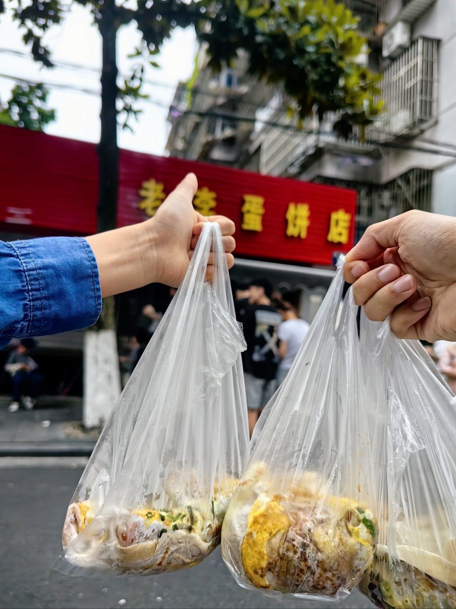 MauriceDoee tweet media