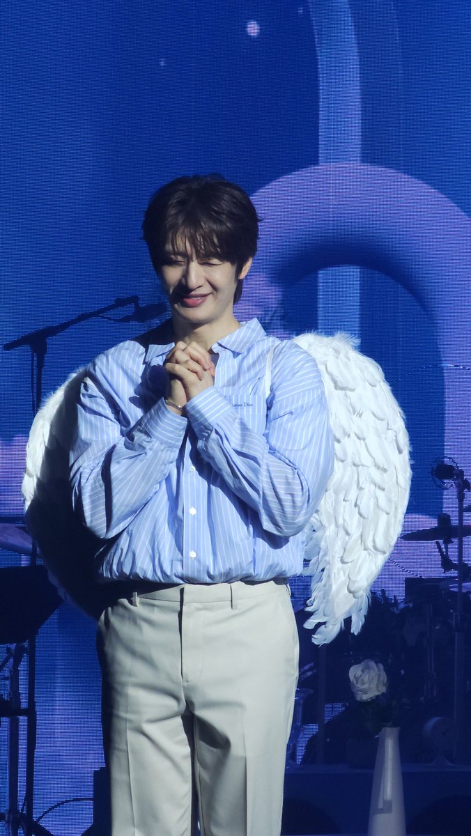 g5d_power's tweet photo. 40대 남자의 꼭모은 두손이 이렇게 성스러울수있을까
사람이 어떻게 천사야👼👼
#손호영 #HOurs https://t.co/fKUtlYFN4b