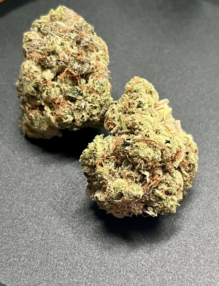 WriteWeed tweet media