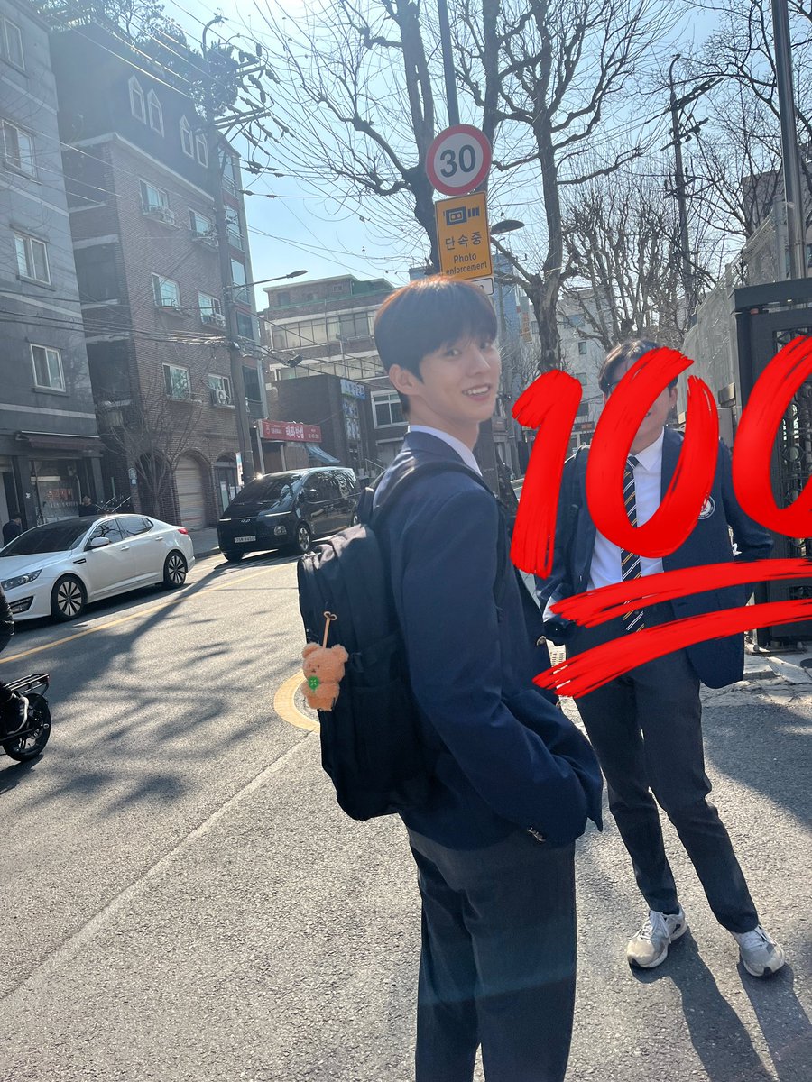 포링 tweet media