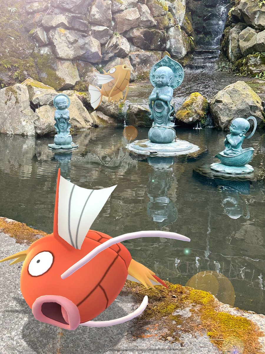 “Phones” #GoSnapshot 📸 VGC tweet media
