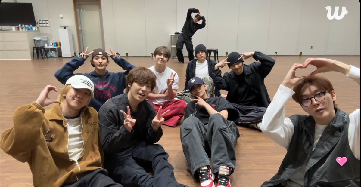 우지냥이 tweet media