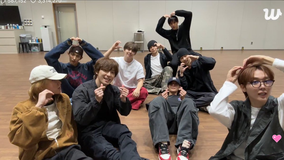 우지냥이 tweet media