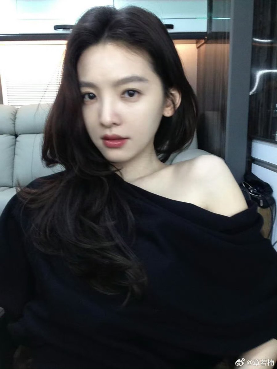 zhang ruonan files tweet media