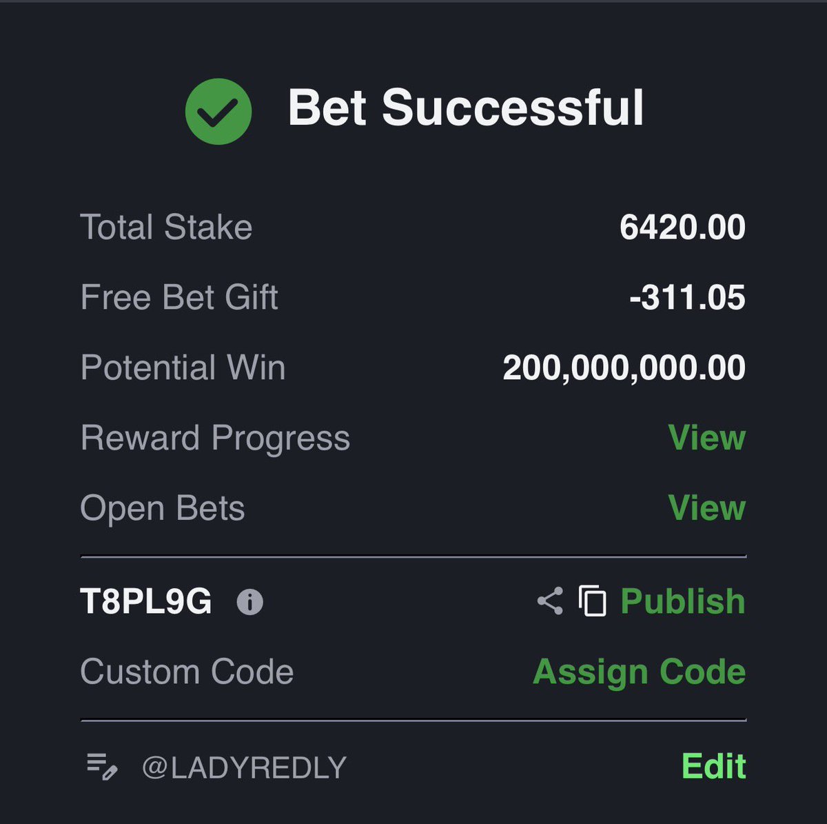 LADY RED tweet media