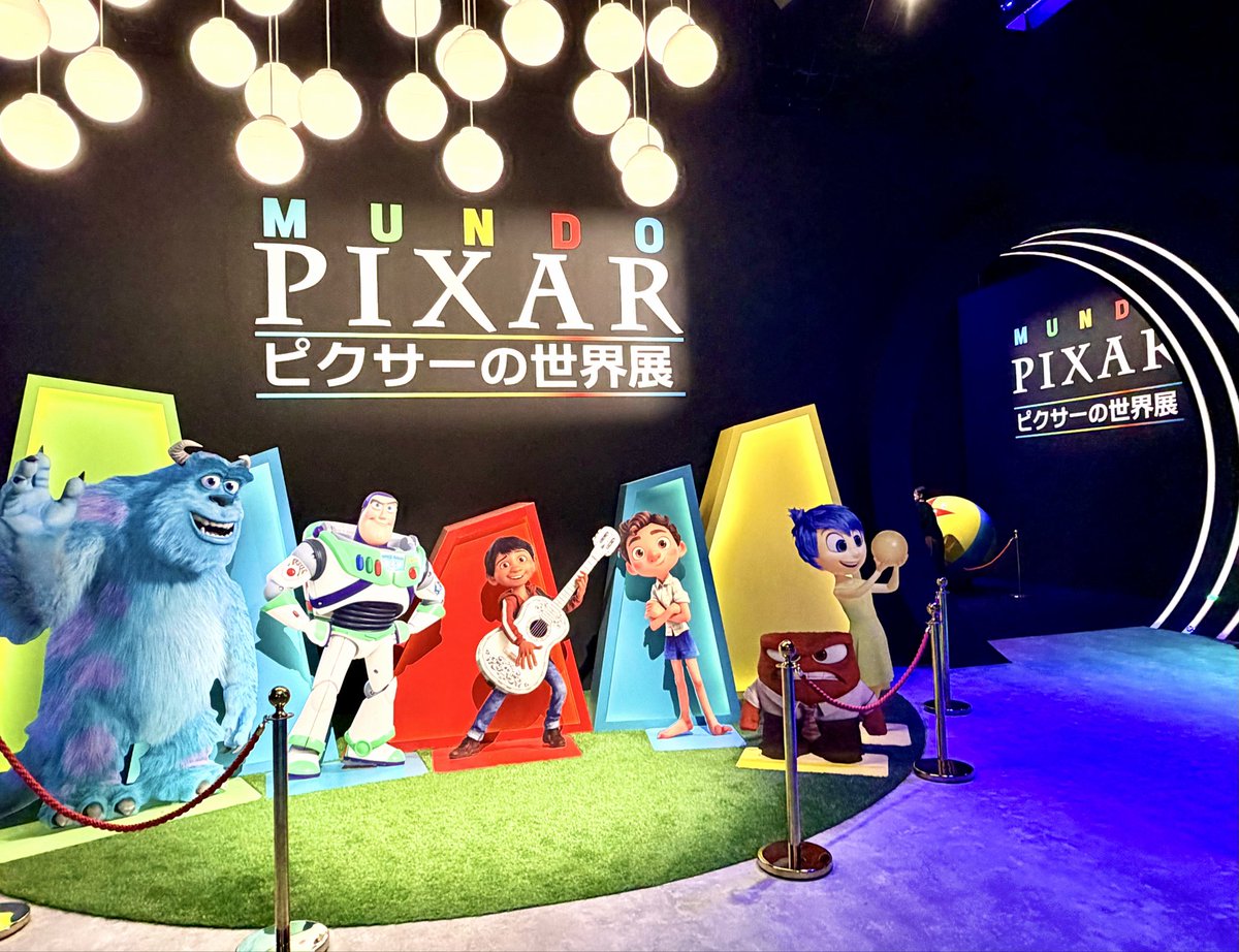 tomoo000's tweet photo. 行ってきた〜！

けど、高かったチケットのわりに内容が微妙だったのと、写真撮るのがメインなのにキャラがどこ向いてるのかよくわからなかったりで「んー…」となった🤔 https://t.co/5I8U3rtYU5