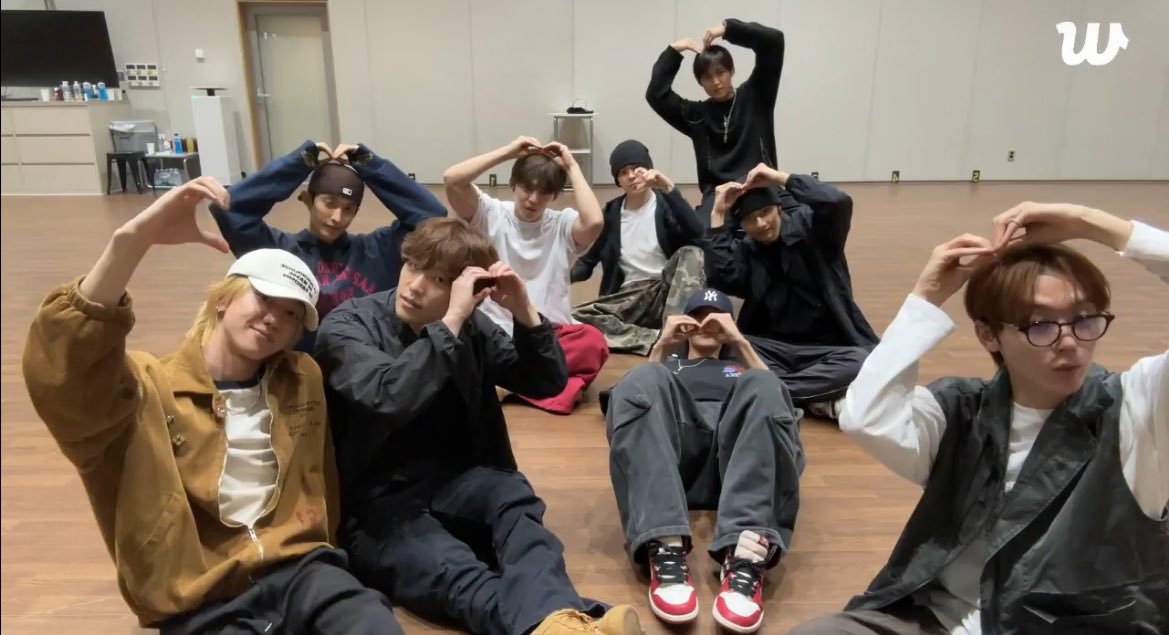 ᢉ𐭩 loquat ꒱` 🌷 tweet media