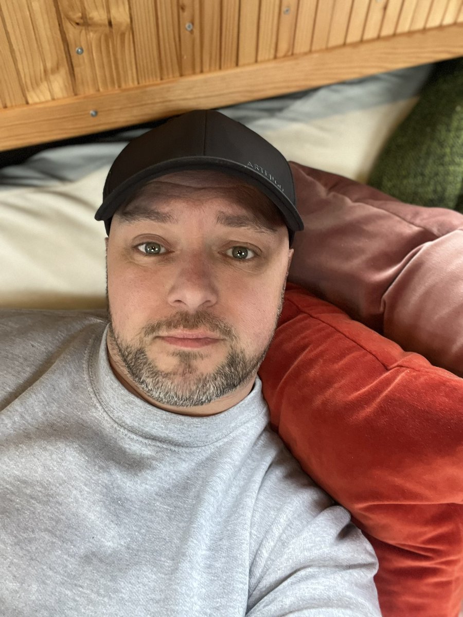 Chris 🐾 tweet media