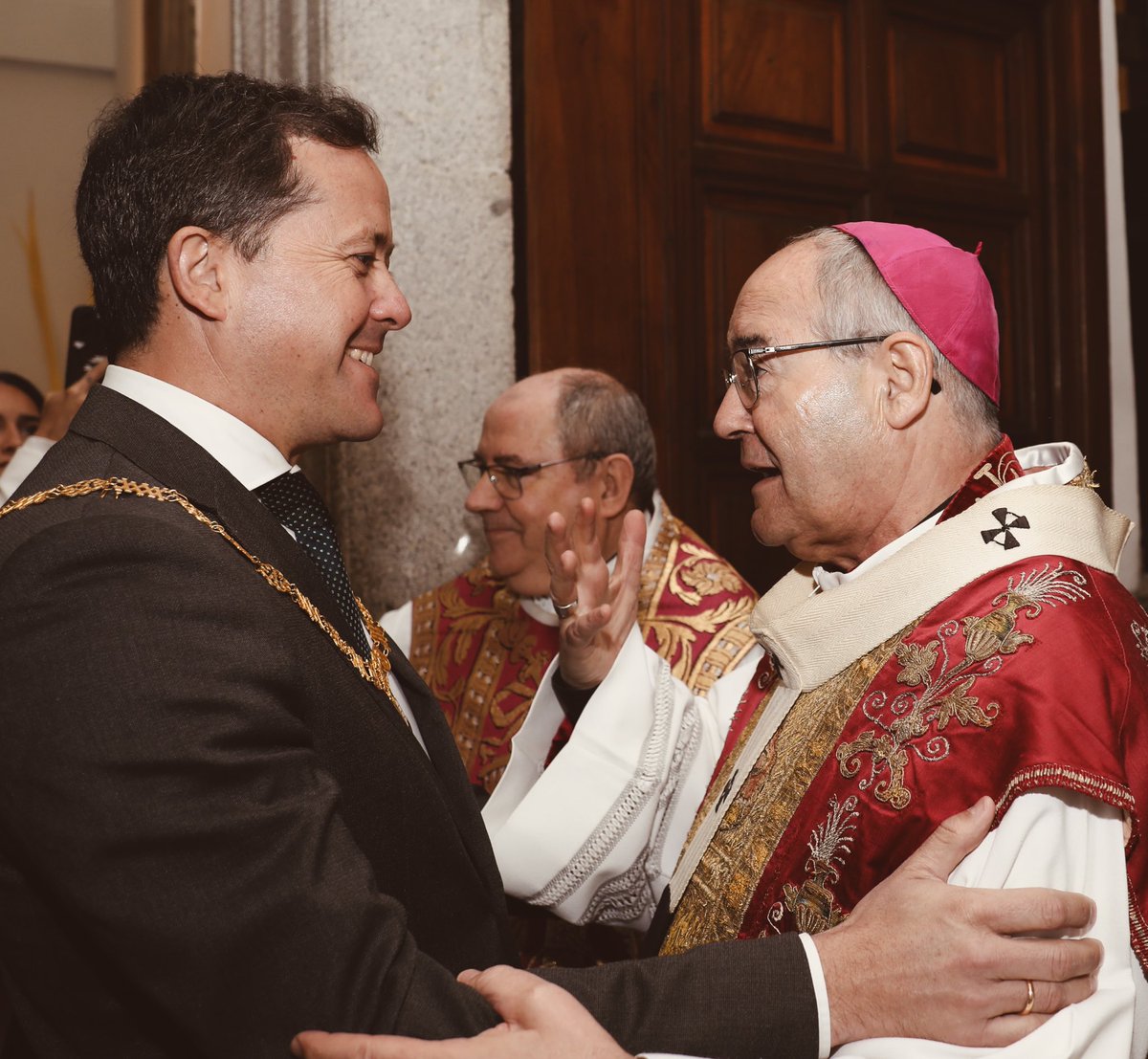 Carlos Velázquez tweet media