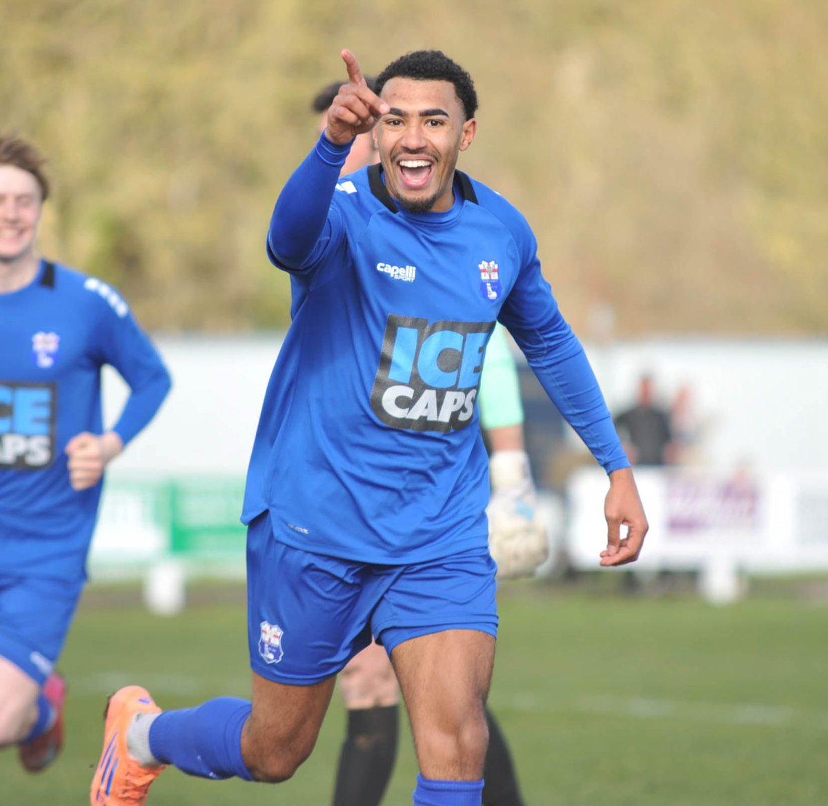RMFC1919's tweet photo. 🟢 NON-LEAGUE DAY TO REMEMBER!

In front of 3️⃣0️⃣4️⃣ spectators at the Kalkut’s Community Stadium, a four-goal victory over @frickleyafc on @nonleaguedayuk saw us climb out of the @NCEL Premier bottom two for the first time in 3️⃣ months.

Up the Rossington Main 👊💙

#NonLeagueDay https://t.co/LRgaD6OvwK