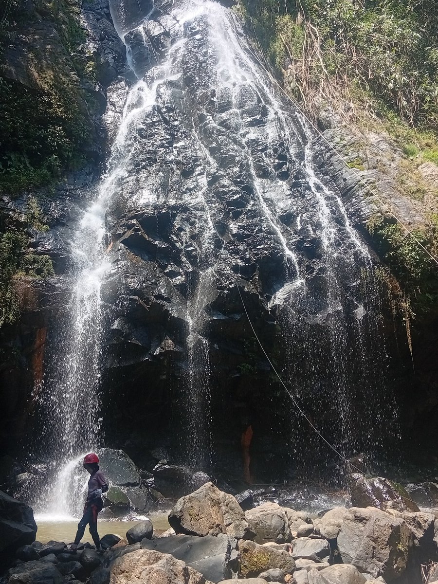 dompik90s's tweet photo. Wisata Curug Gawang

📍 Sindangkerta, Bandung Barat https://t.co/fxX7WnXkHw