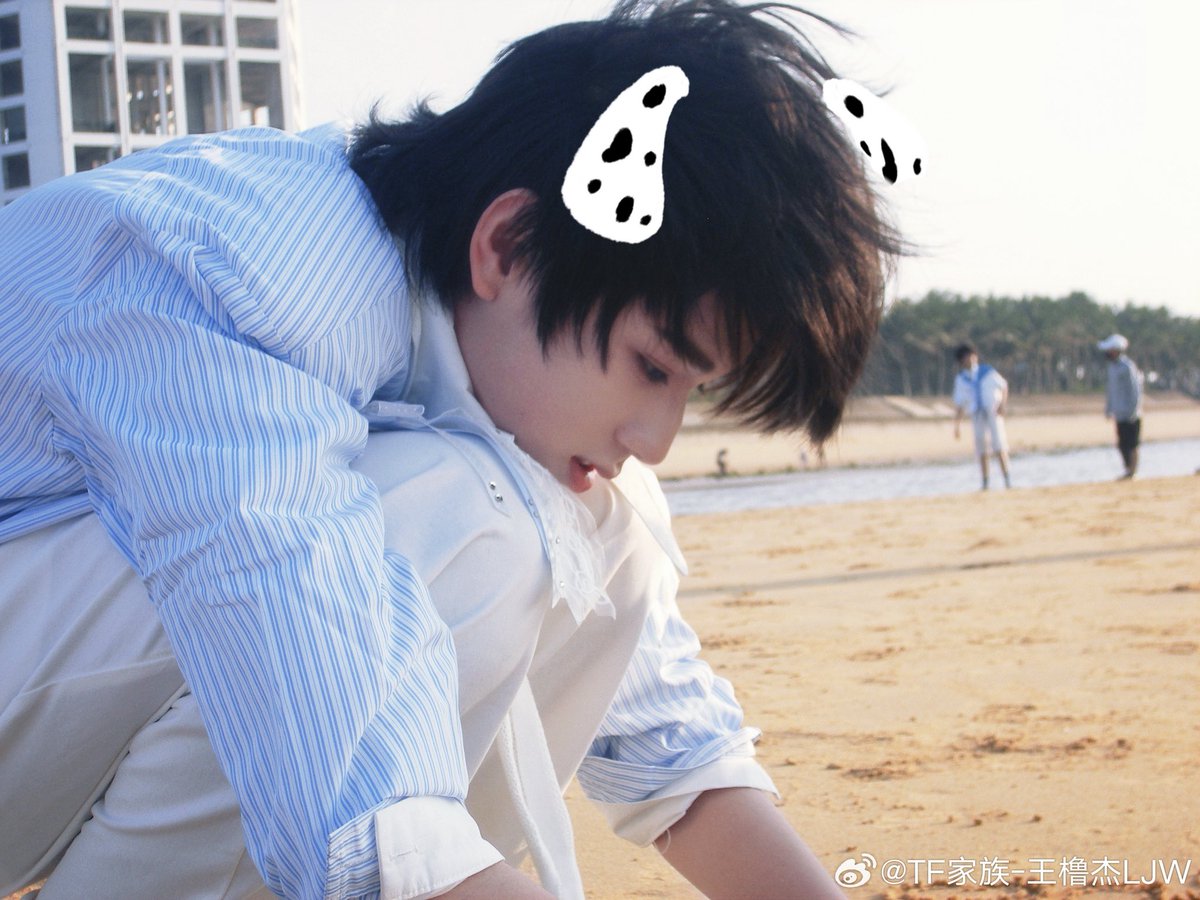 恩恩有点困 tweet media